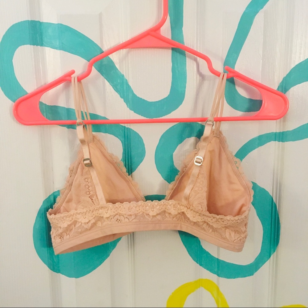 Blush pink lace bralette - Picture 2 of 3